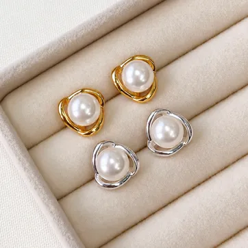 Imagen del producto Arete pequeño perla