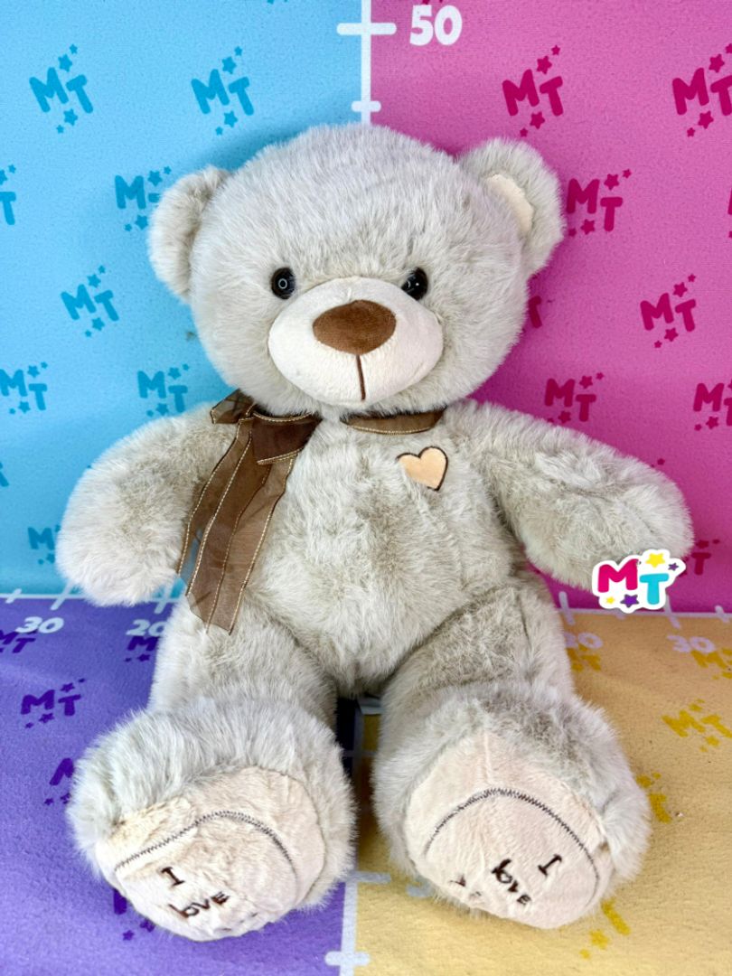 Oso corazón bordado café cinta 40cm FP