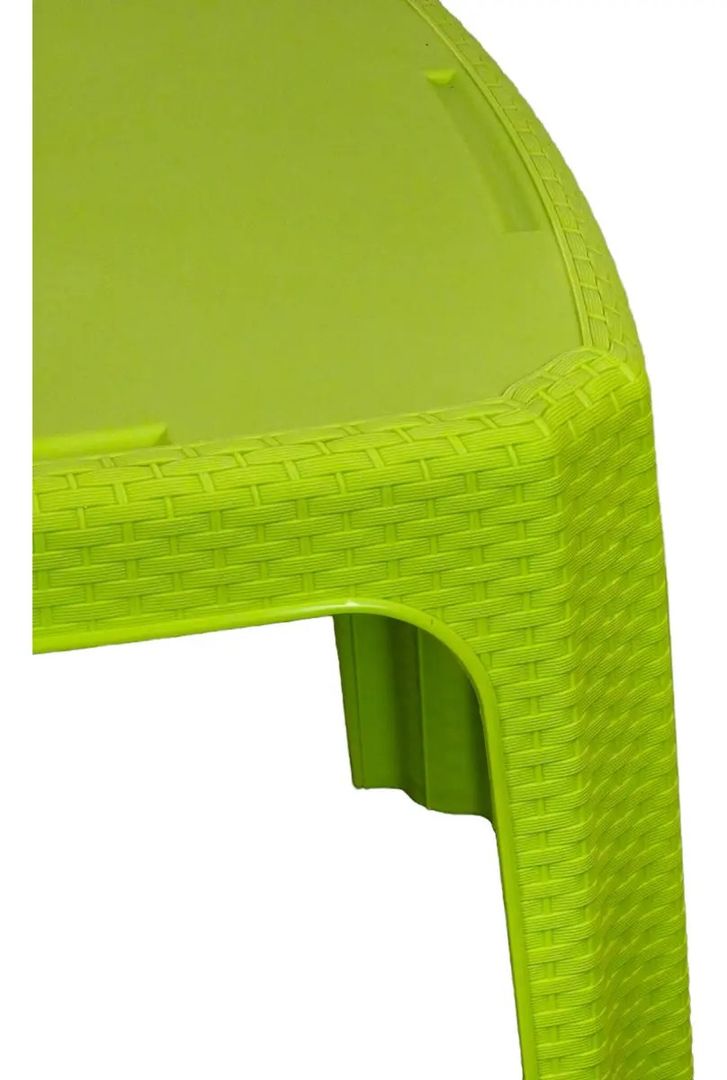  Mesa Infantil Plástica Reforzada Tipo Rattan 