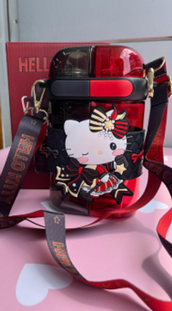 Botilo sanrio 2 boquillas