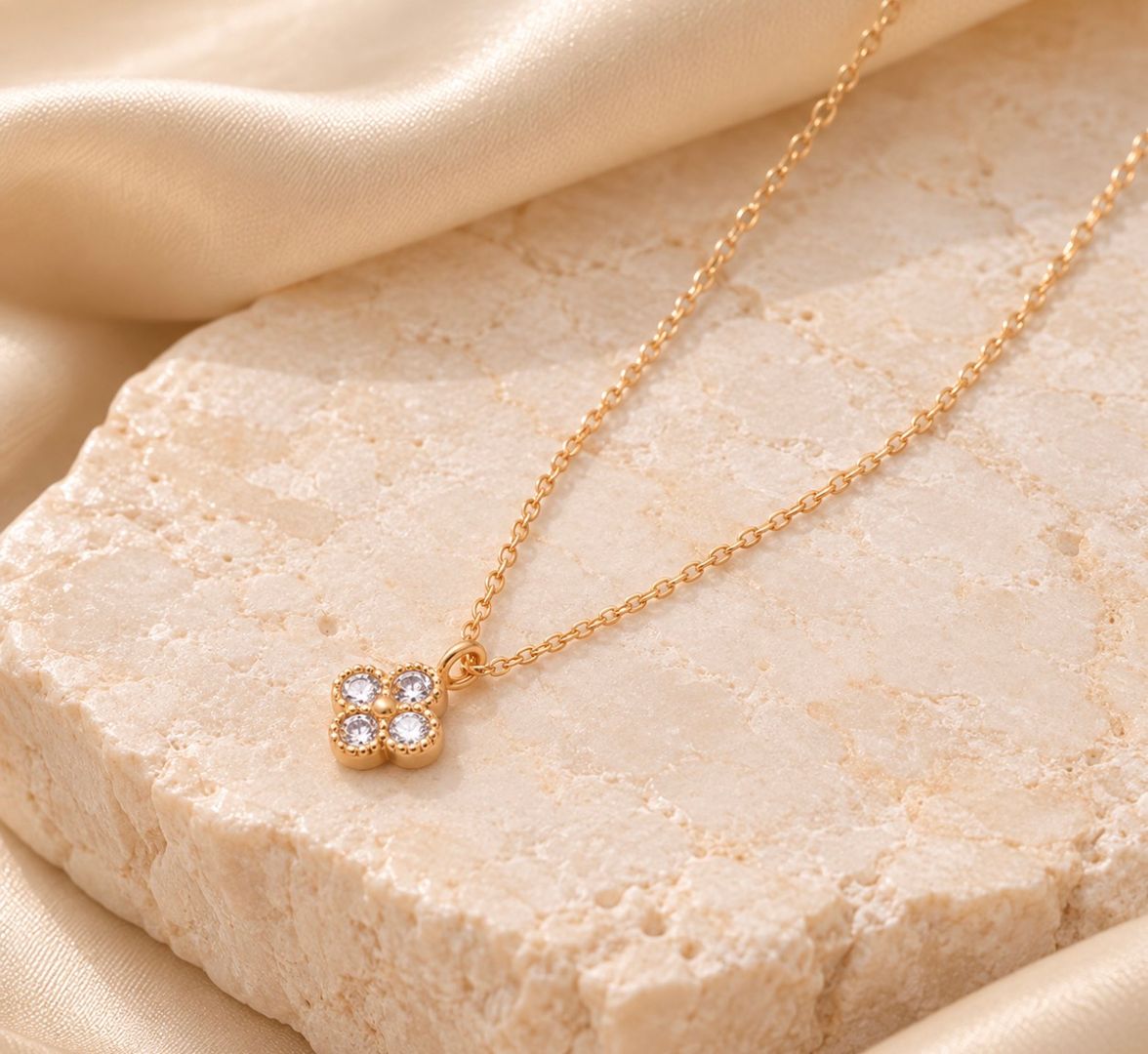 Gargantilla vancleef cristal
