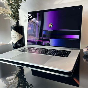 MacBook Pro A1707 15.4” - imagen 1