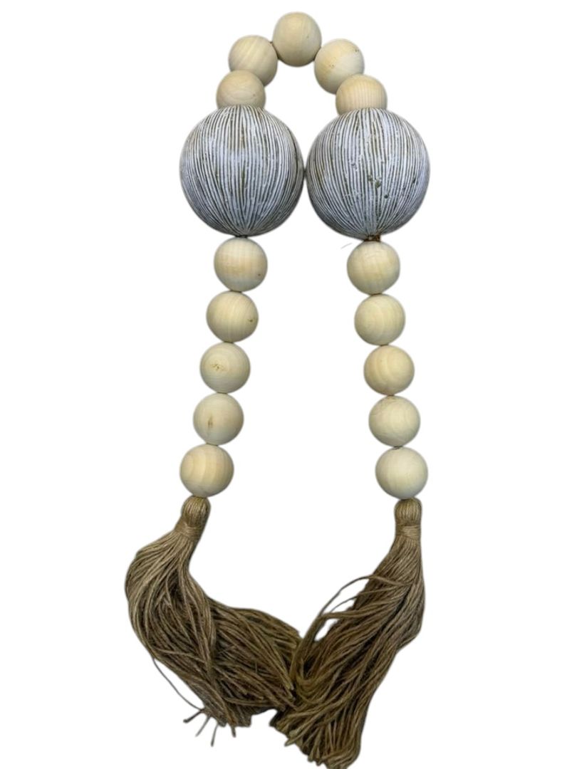 COLLAR GRANDE DE ESFERAS DE MADERA Y POLIRECINA