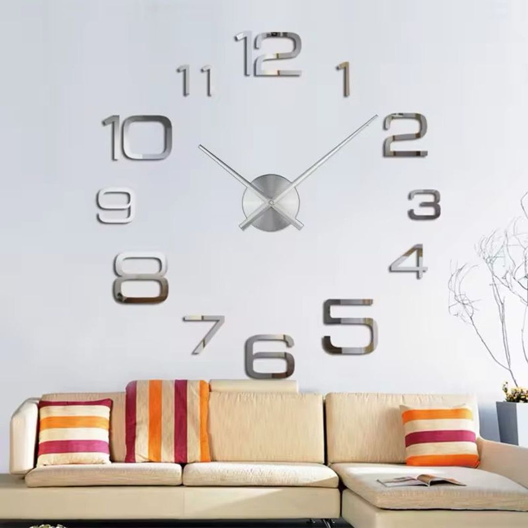 Reloj de pared pequeño 