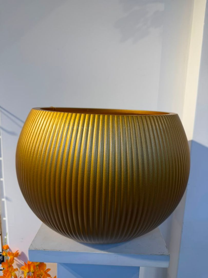 MATERO PLASTICO DORADO GIGANTE