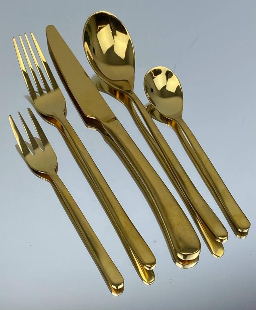 Juego de Cubiertos (5 pzs.) Dorado