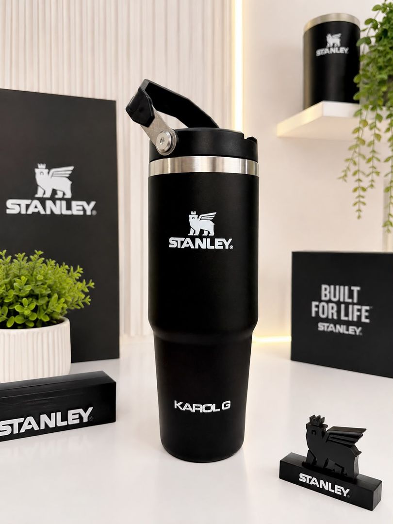 TERMO DE LUJO STANLEY KAROL G