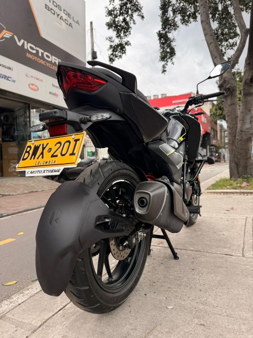 HERO HUNK  150 XT 