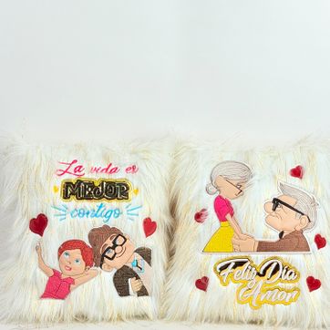 Imagen del producto COJÍN DELUX 40CM 