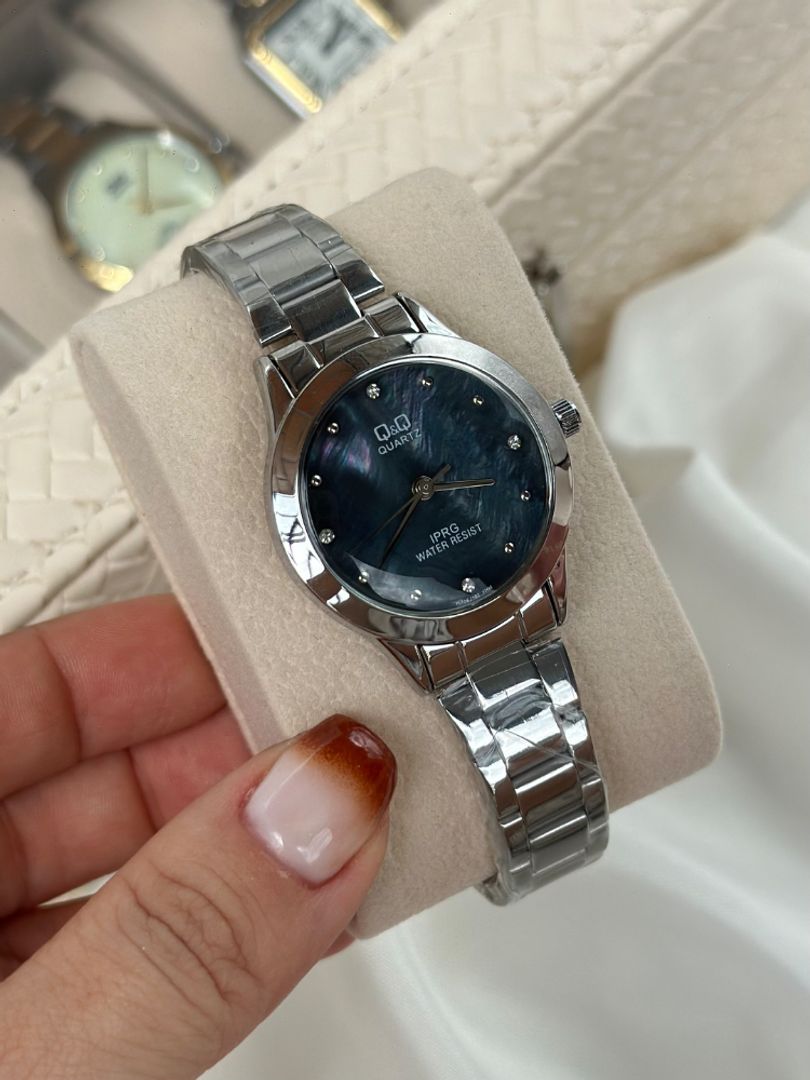 Reloj redondo plateado negro 