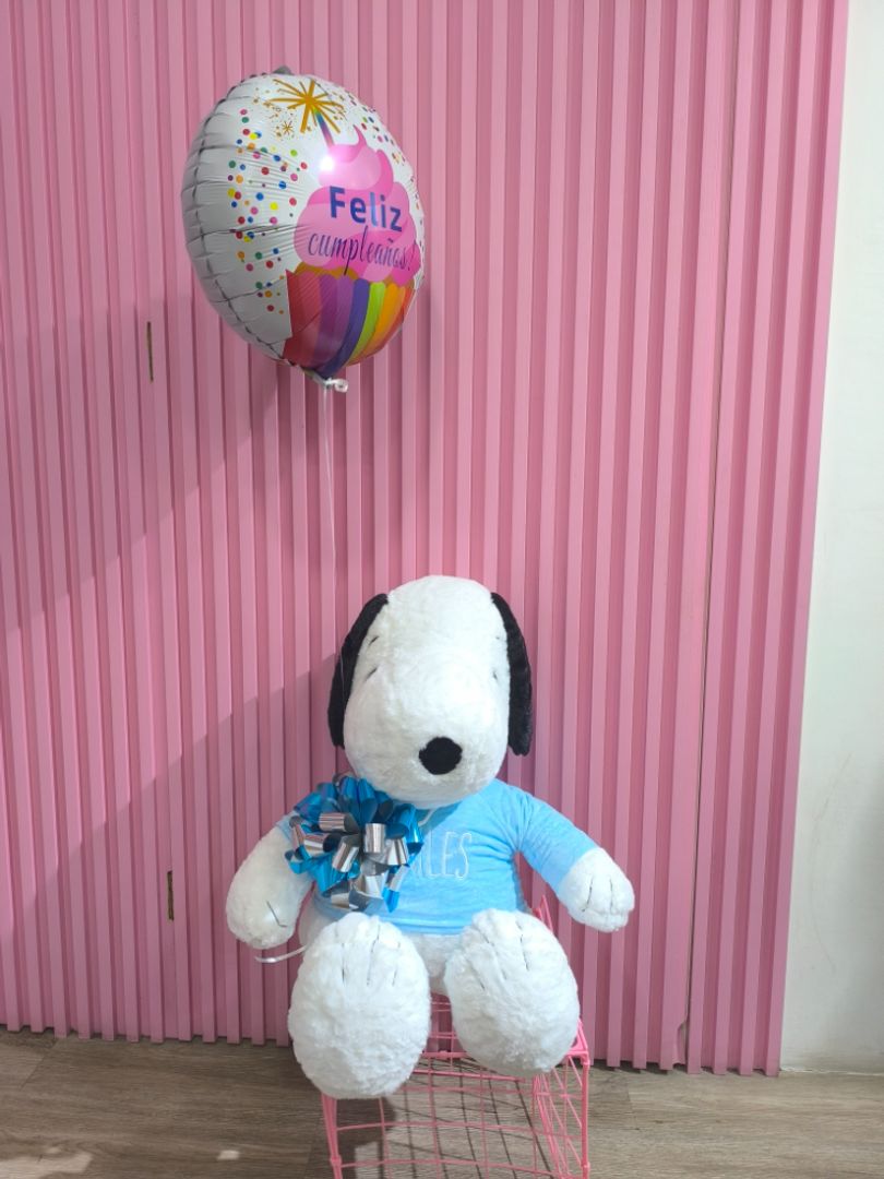 SNOOPY CON GLOBO