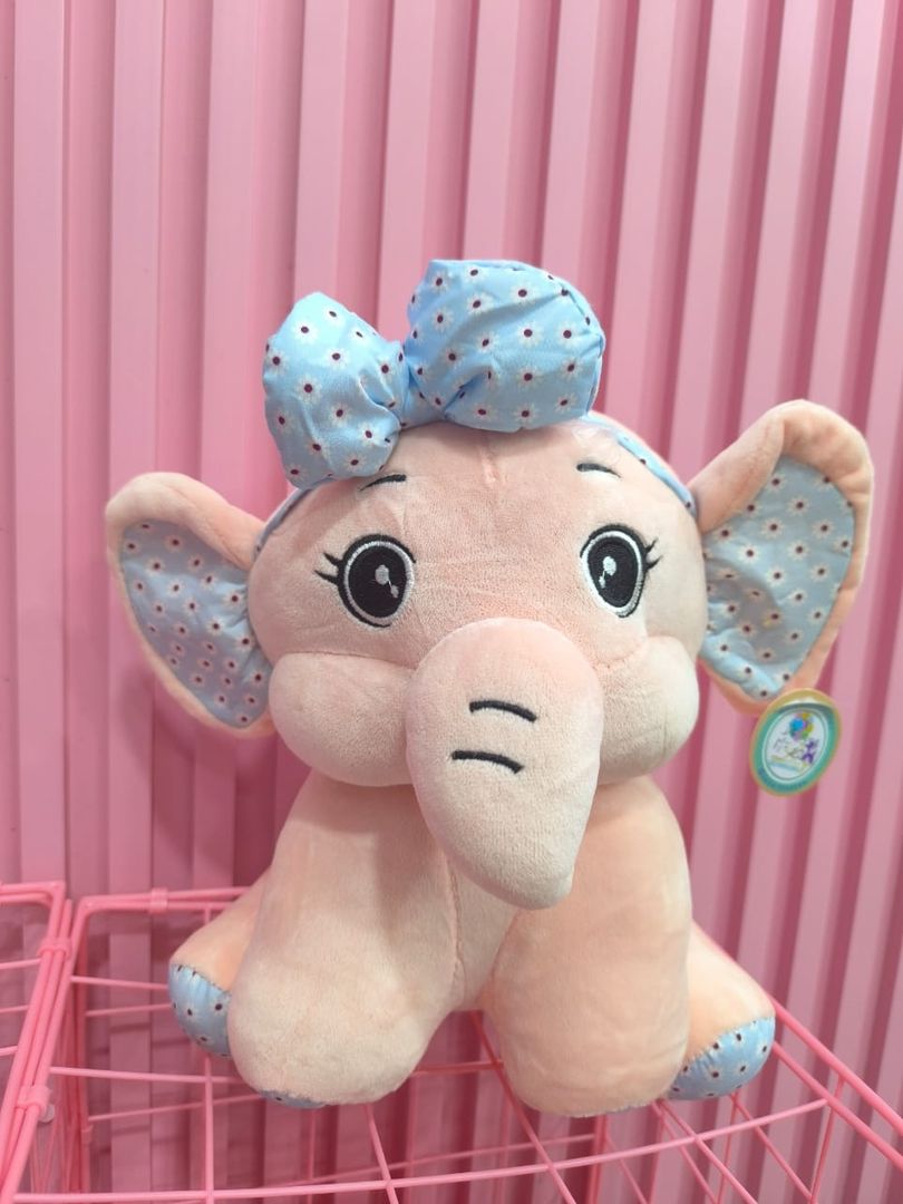 ELEFANTE CON LAZO