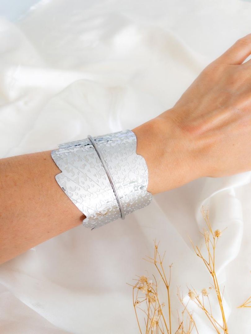 Brazalete Maxi hoja martillada 