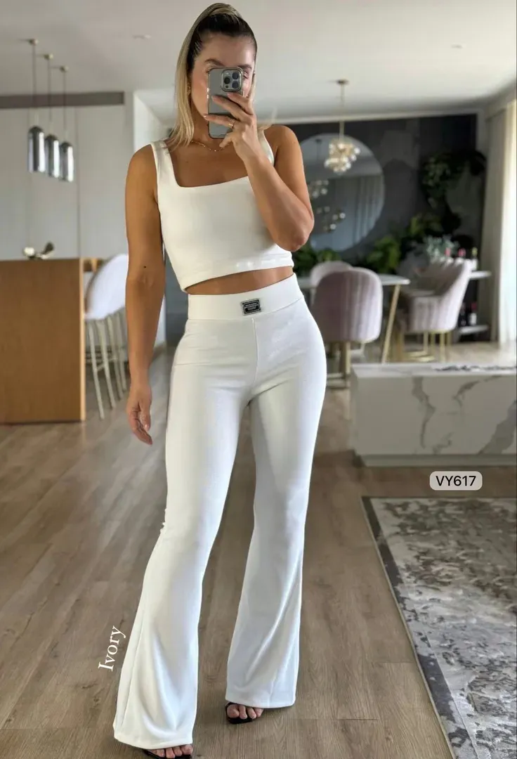Conjunto blusa + leggins