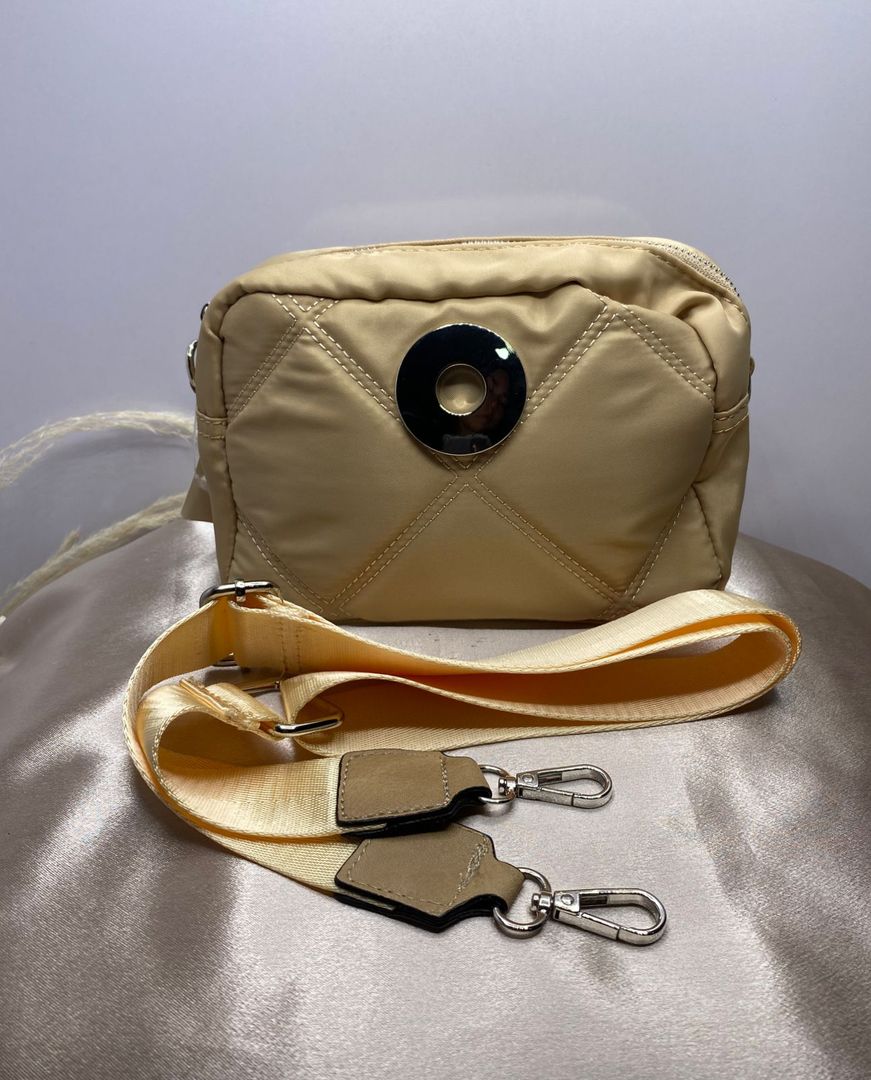 Bolso tipo deportivo 