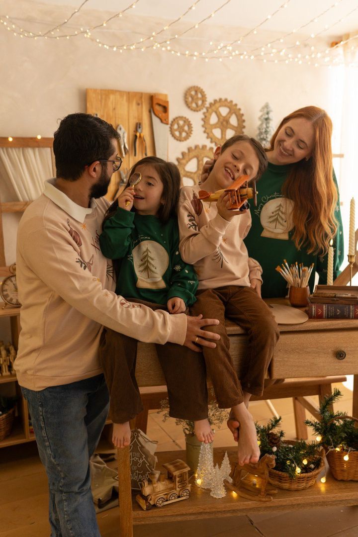 BUSO NIÑOS ESFERA NAVIDAD