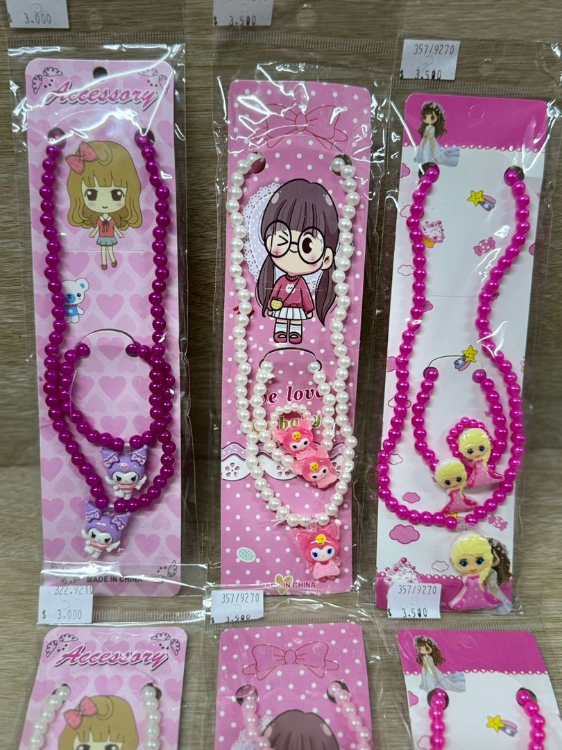 357 COLLAR DE NIÑAS 