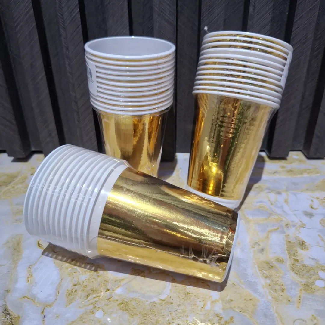 VASO X12 UND DORADO LUJO