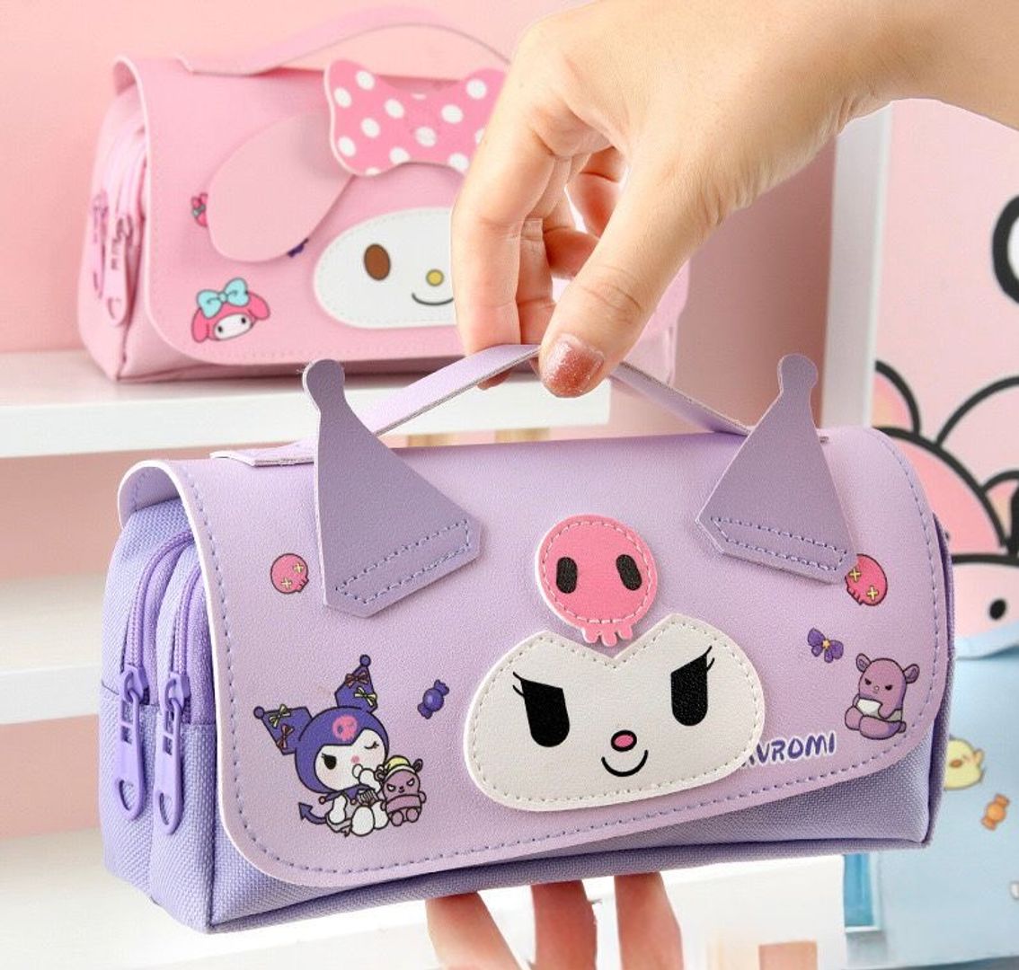 Cartuchera Sanrio tipo cuero 