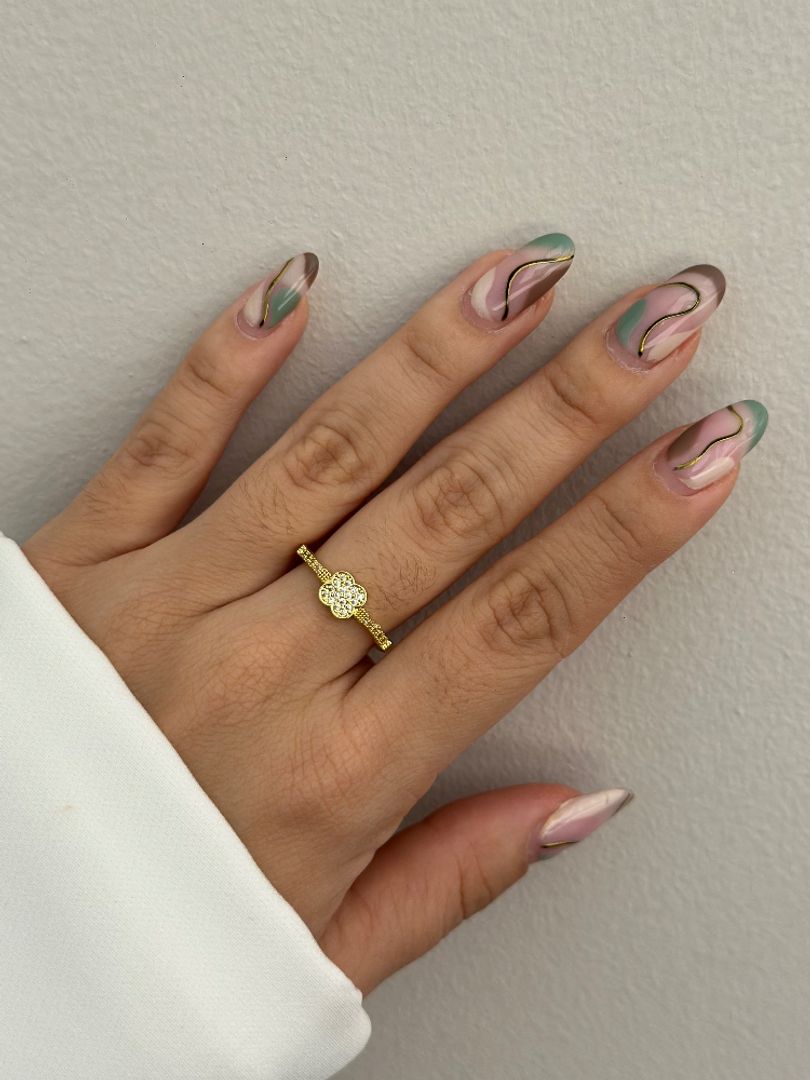 Anillo van cleef circonias 