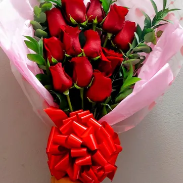 Imagen del producto Ramillete 12 rosas