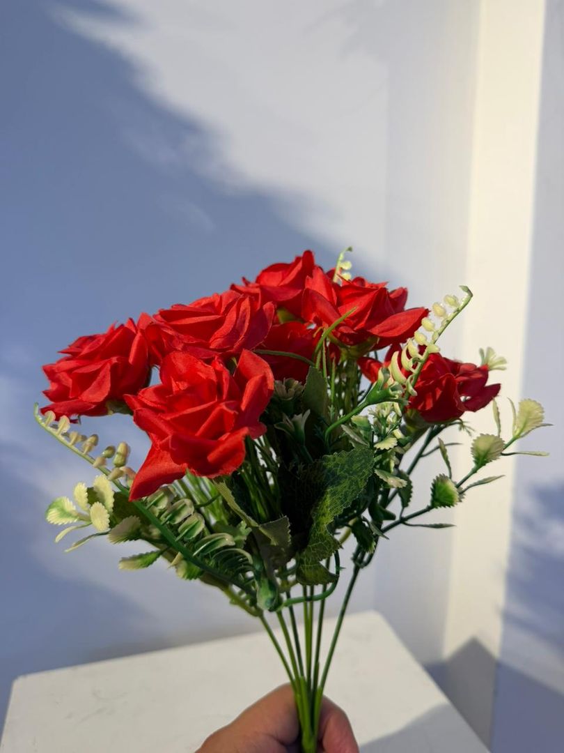 ROSA X 7 ROJA