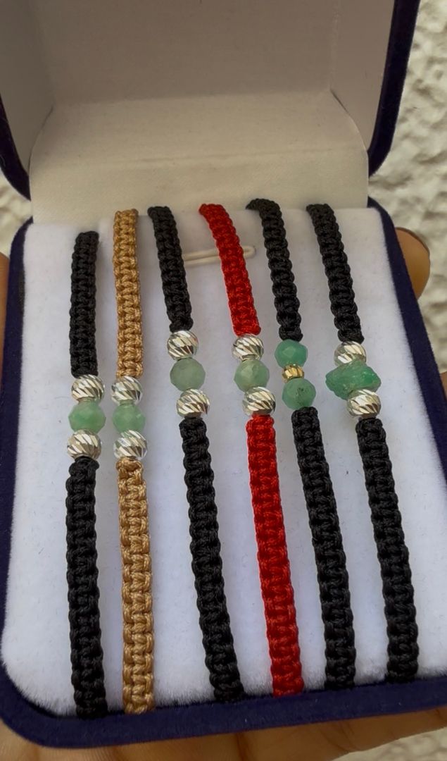 Pulsera muralla Esmeralda y plata ley 925