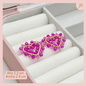 Imagen del producto Aretes Sharoski Corazón Fucsia