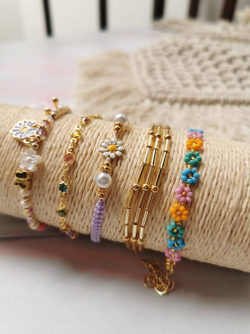 Set de pulseras flor mostacilla