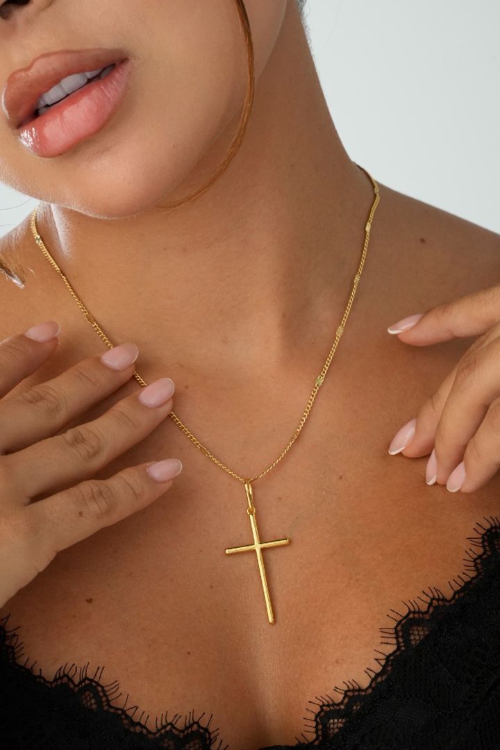 Cubana destellos y dije cruz 