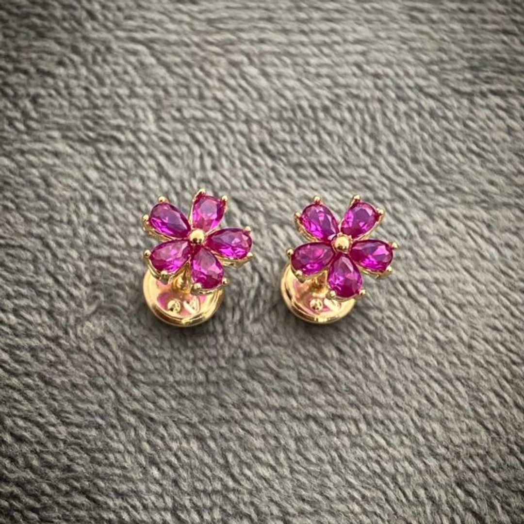TOPOS DE FLOR CON CIRCONES 1.1 GR 
