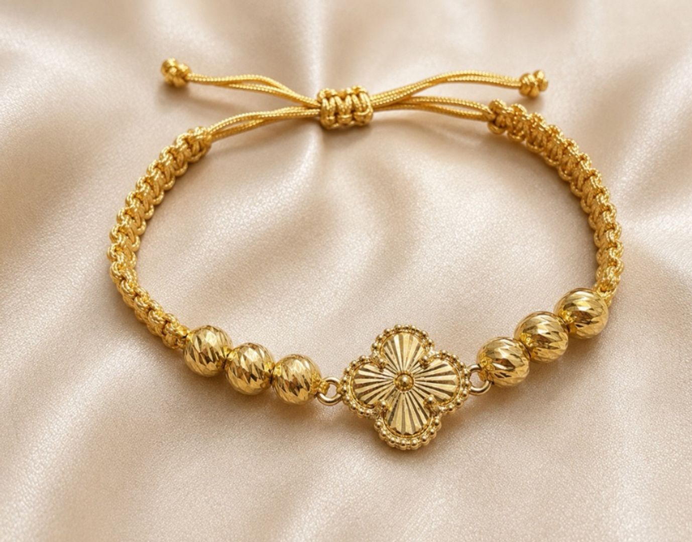 M. VAN CLEEF ELEGANTE
