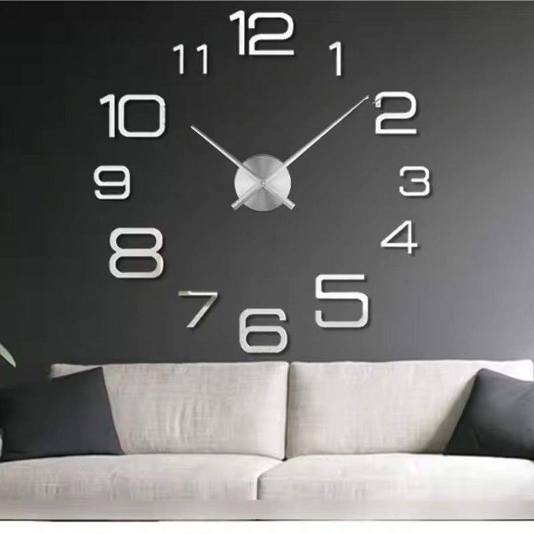 Reloj de pared pequeño 