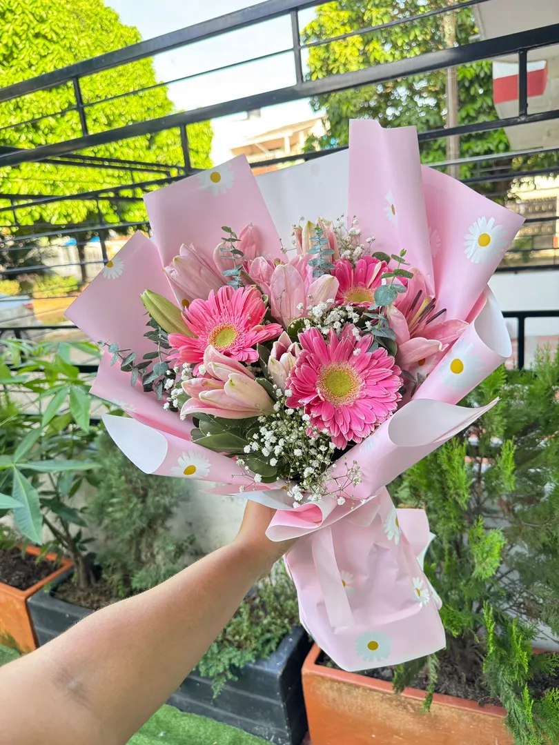 Gerberas con lirios
