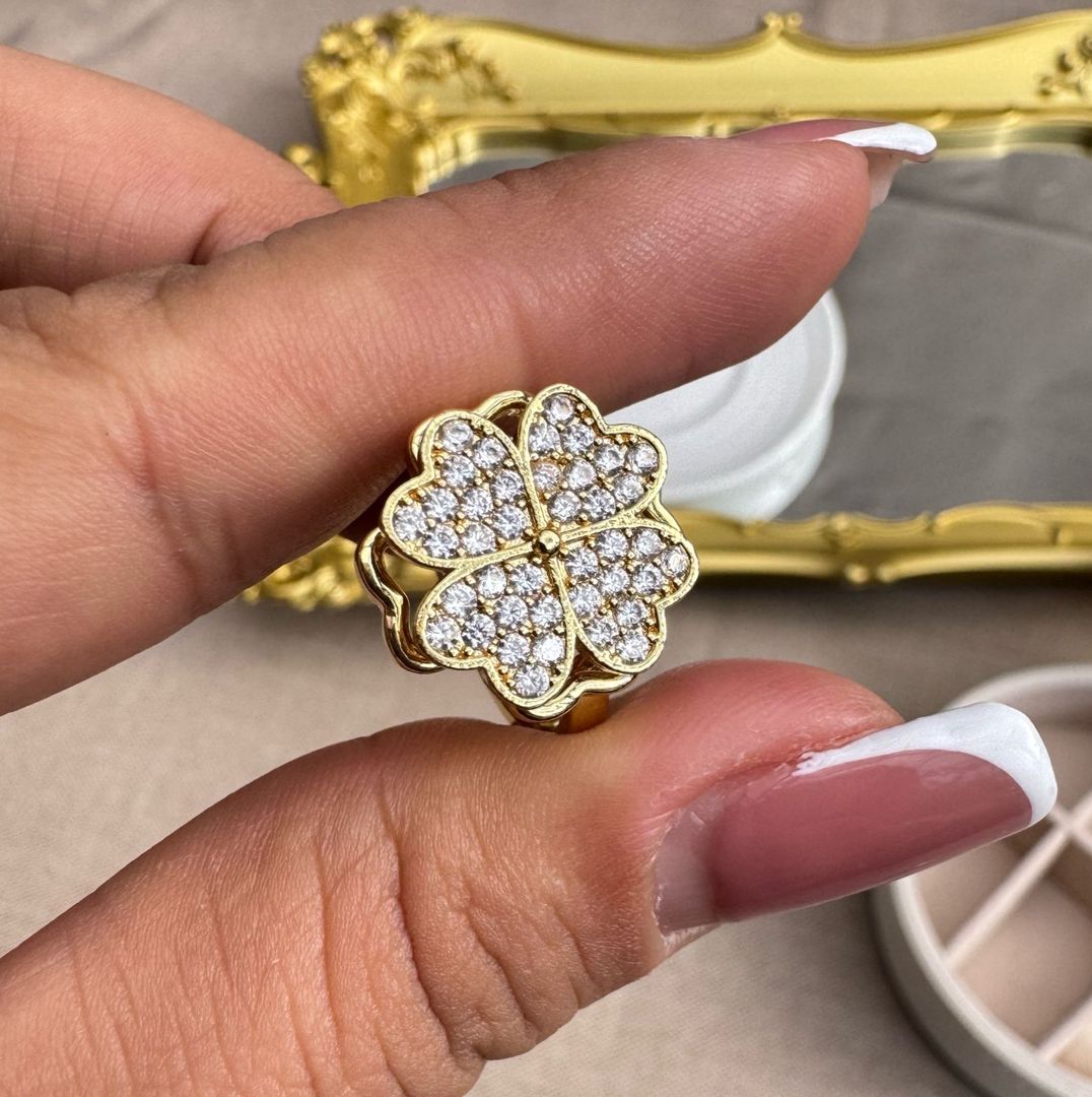 Anillo giratorio trébol 