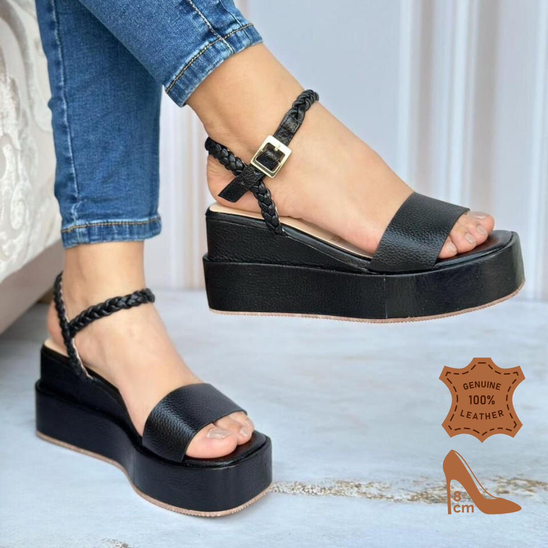 Sandalia en cuero 100%