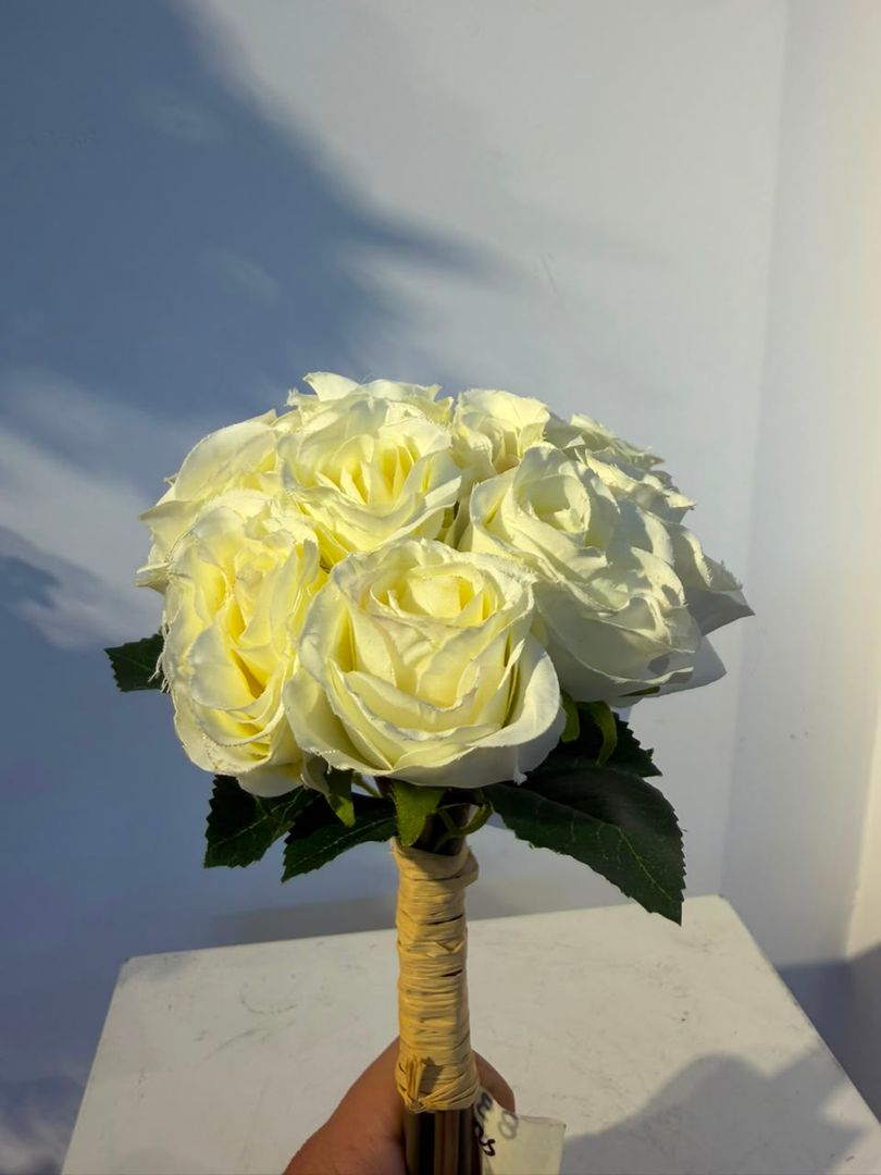 BOQUET X 12 ROSAS BLANCA