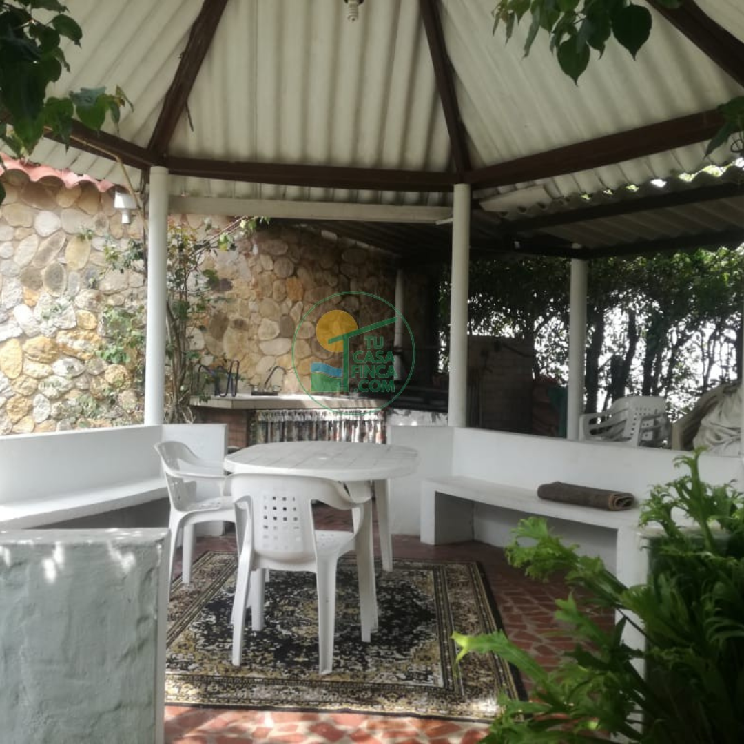 MELGAR | 10| 12 PERSONAS