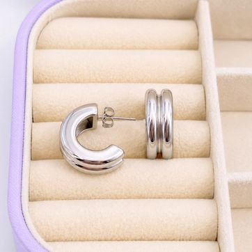 Imagen del producto Aretes media Luna Plateados Lisa 2 lineas