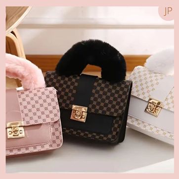 Mini Cartera NEGRO Sin Correa Dorada  - imagen 2