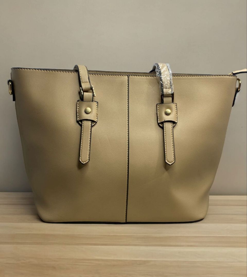 Bolso beige oscuro 