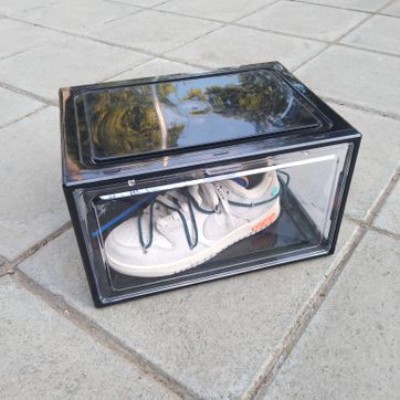 Imagen del producto CAJAS EN ACRÍLICO PARA GUARDAR ZAPATILLAS