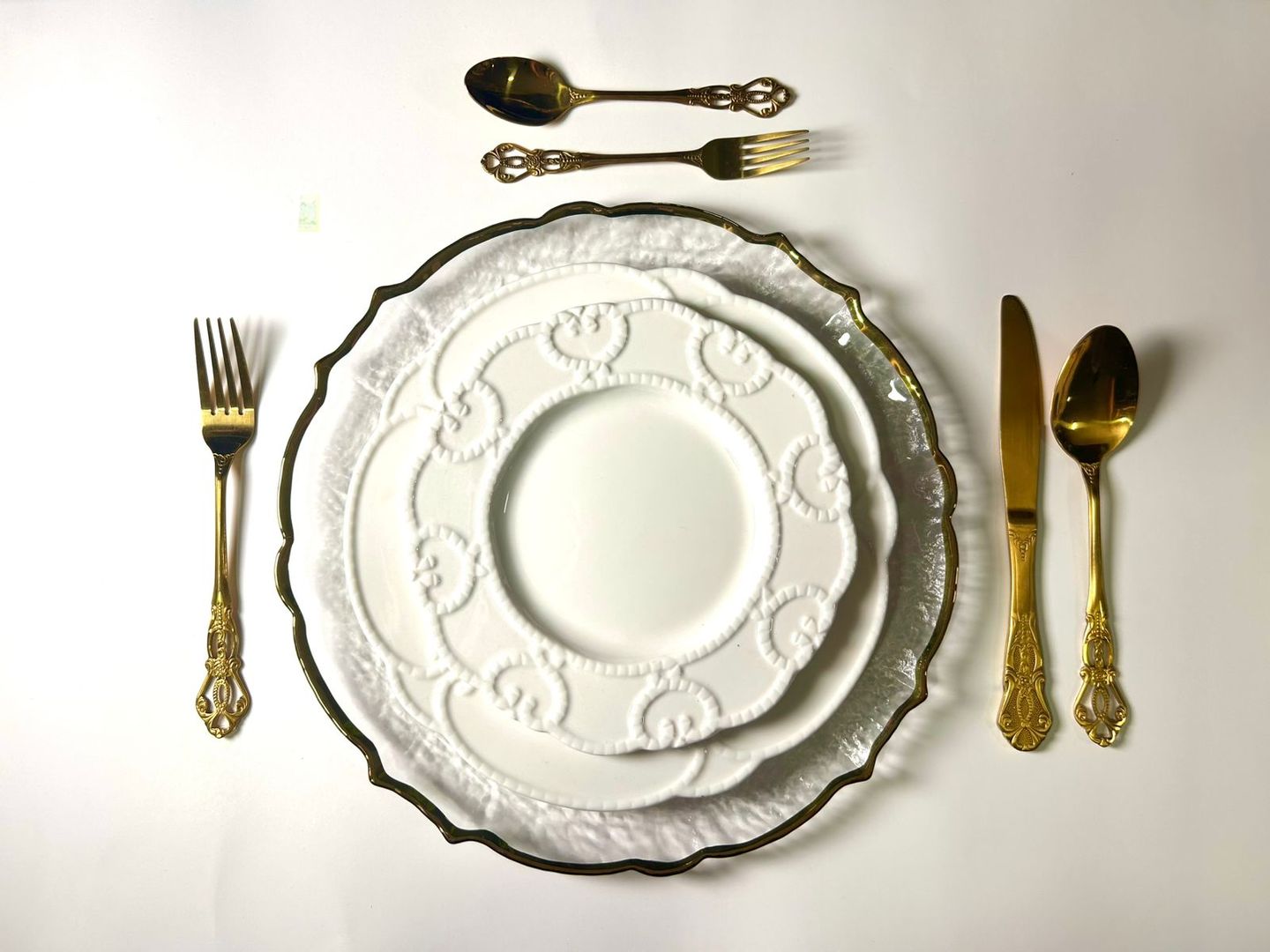 PLATO BASE ORILLA DORADA