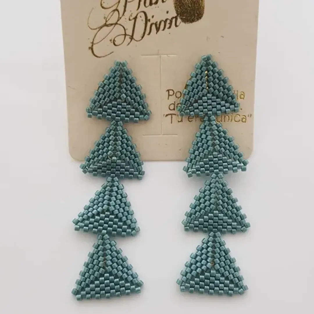 Arete Mini Triángulos * 4 Miyuki 