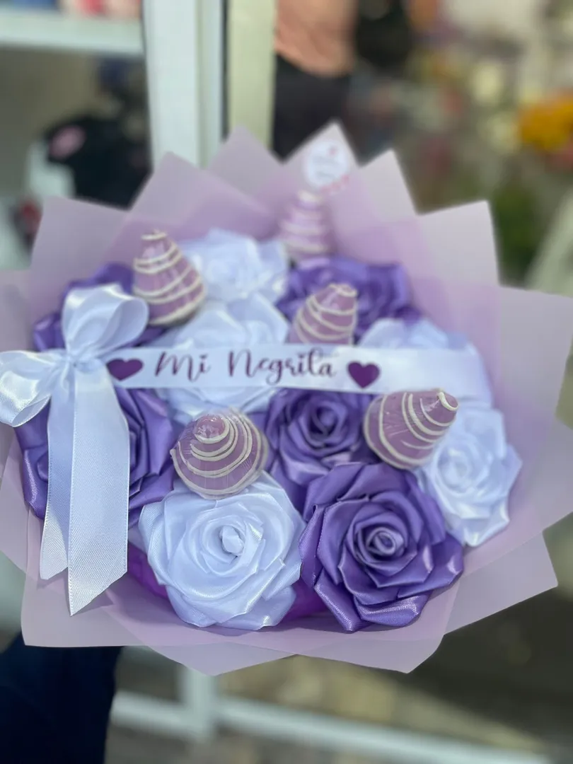 Rosas eternas y frutillas