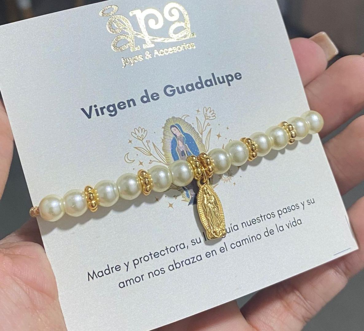 Pulsera virgen de Guadalupe perla de agua dulce 