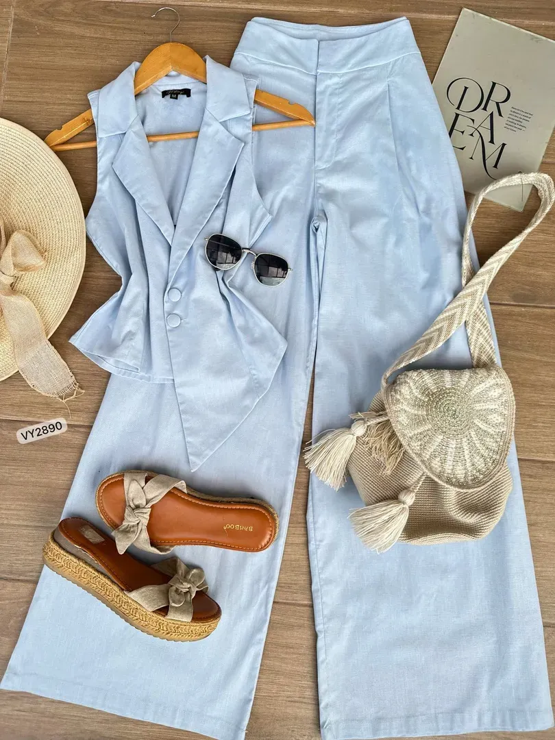 Conjunto asimétrico + pantalón  