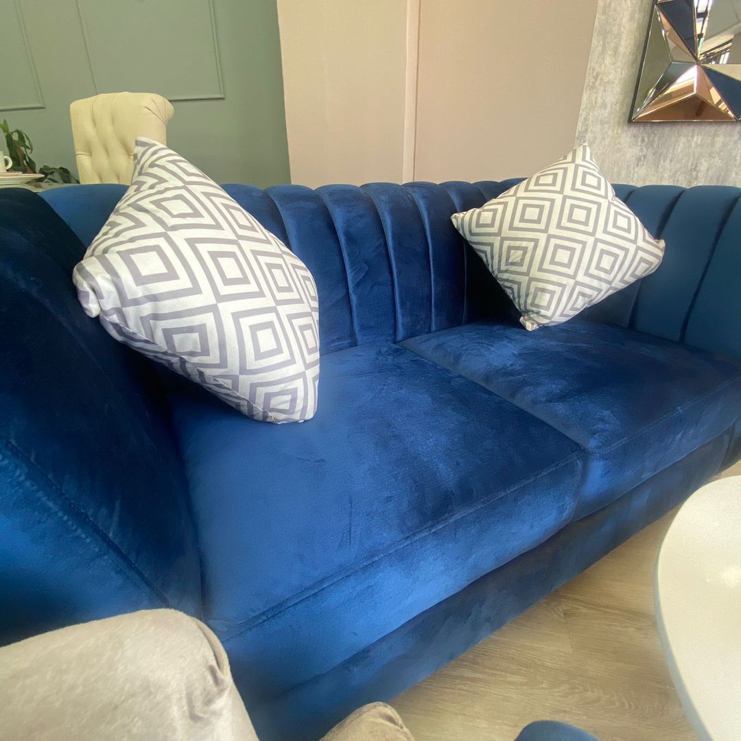 SALA PLATINO TAPIZ AZUL Y GRIS