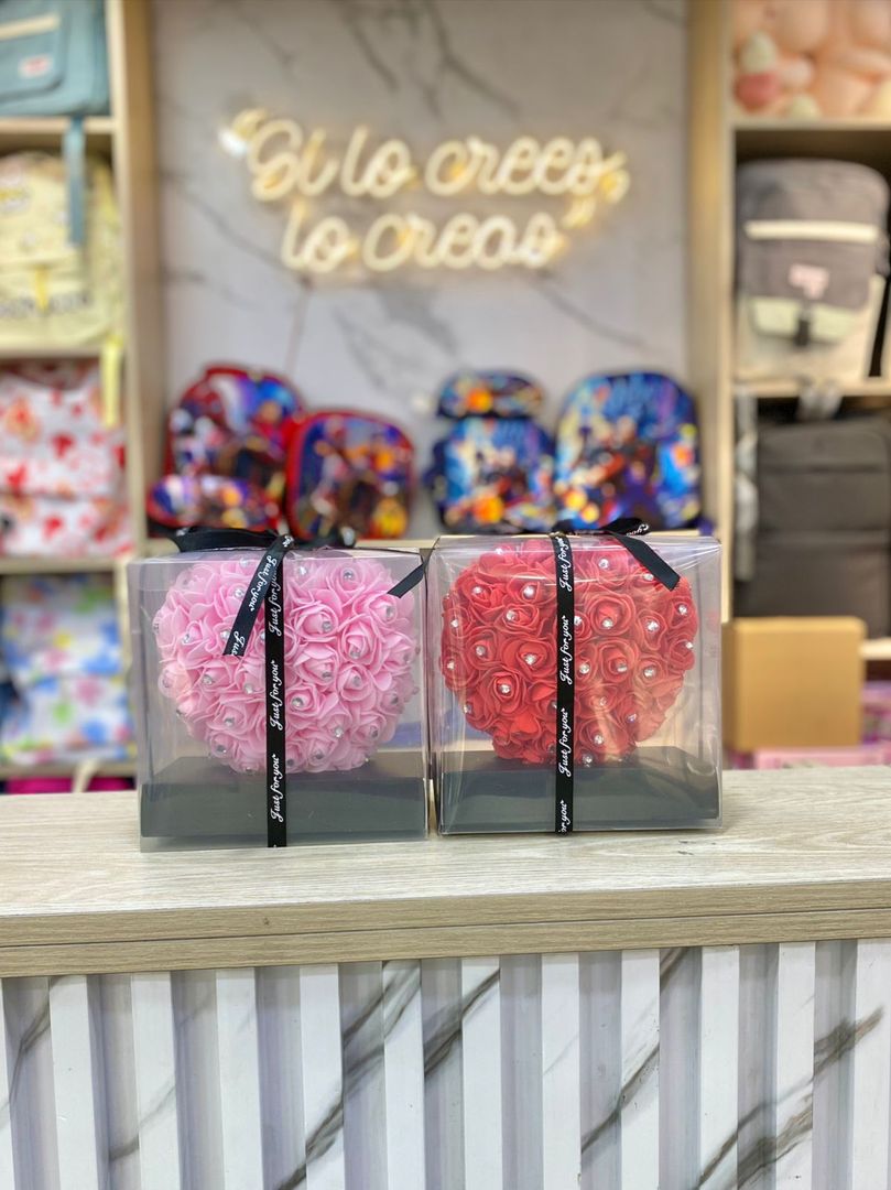 CORAZÓN DE ROSAS DECORATIVO 