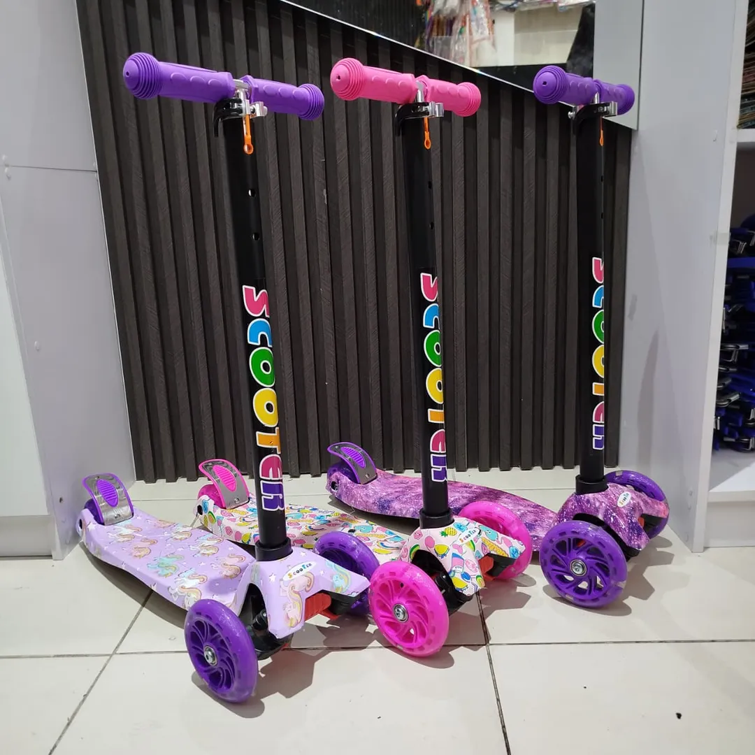 SCOOTER LLANTA DELGADA